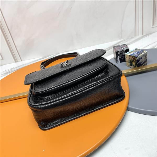 2026127204341128 620